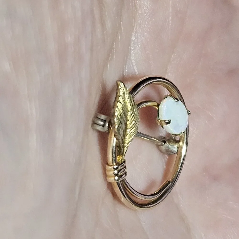 Vintage Krementz Circle Leaf 14K Gold Filled Real Fire Opal Small Brooch Pin